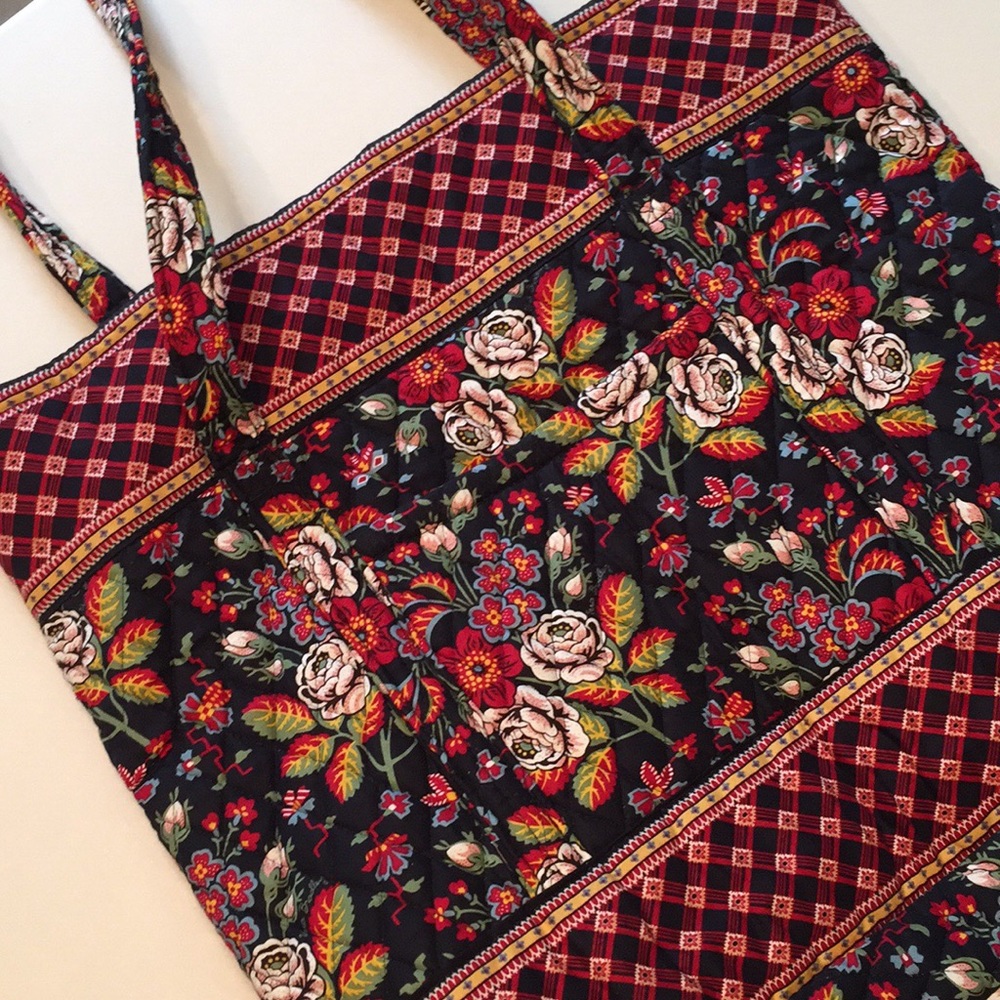 Vera Bradley large shoulder bag- EUC